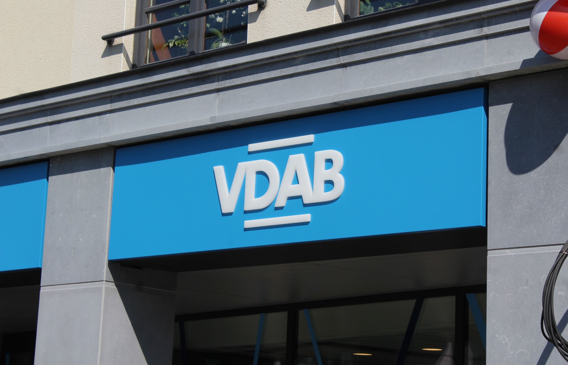 Een vlag van de Vlaamse leeuw.