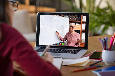 shutterstock_1676998306 Webinar tijd en plaats voor afstandsonderwijs?